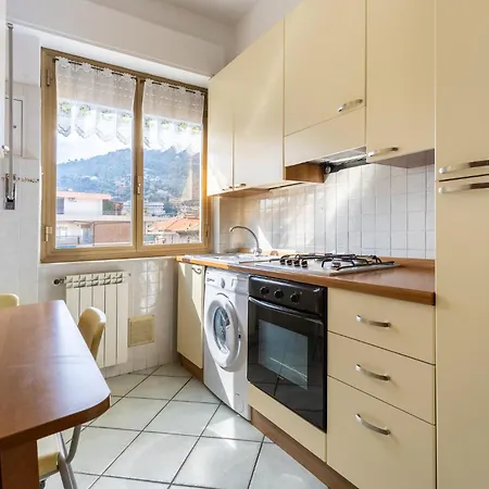 Hostdomus - Submarine Apartment *