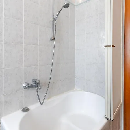 Hostdomus - Submarine Apartment Alassio